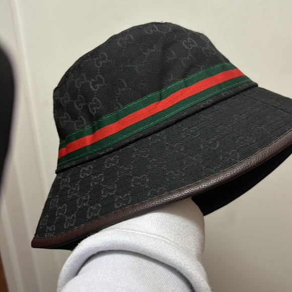 Gucci signature bucket hat good pre owned condition - Picture 2 of 6